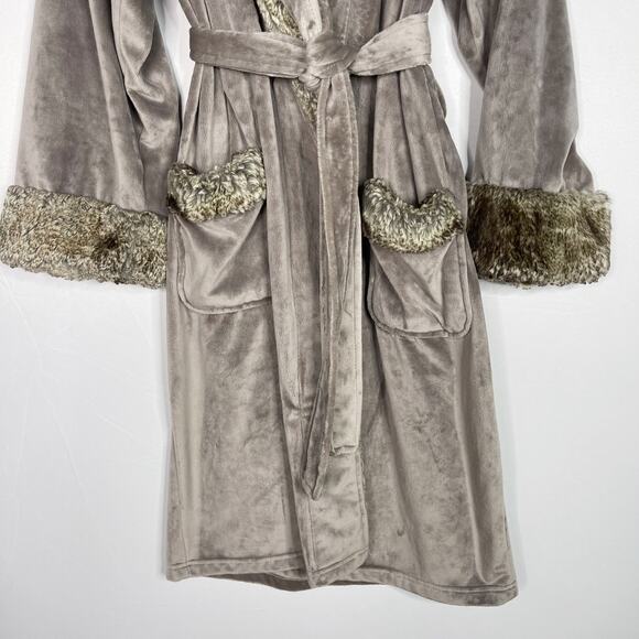 Pottery Barn Gray Caramel Small Faux Fur Robe Plush Tie Waist Hooded Cozy Lounge - Picture 3 of 10